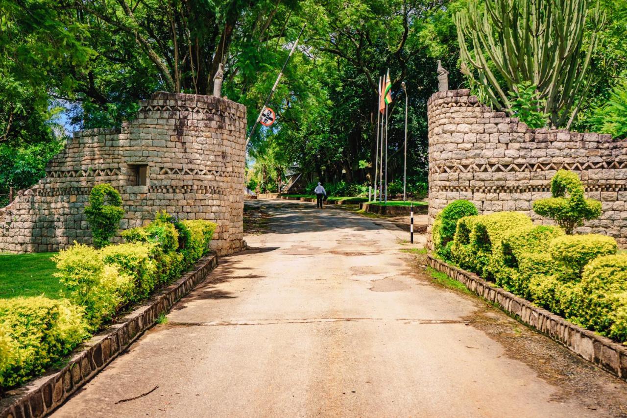 Great Zimbabwe Hotel Нианда Экстерьер фото