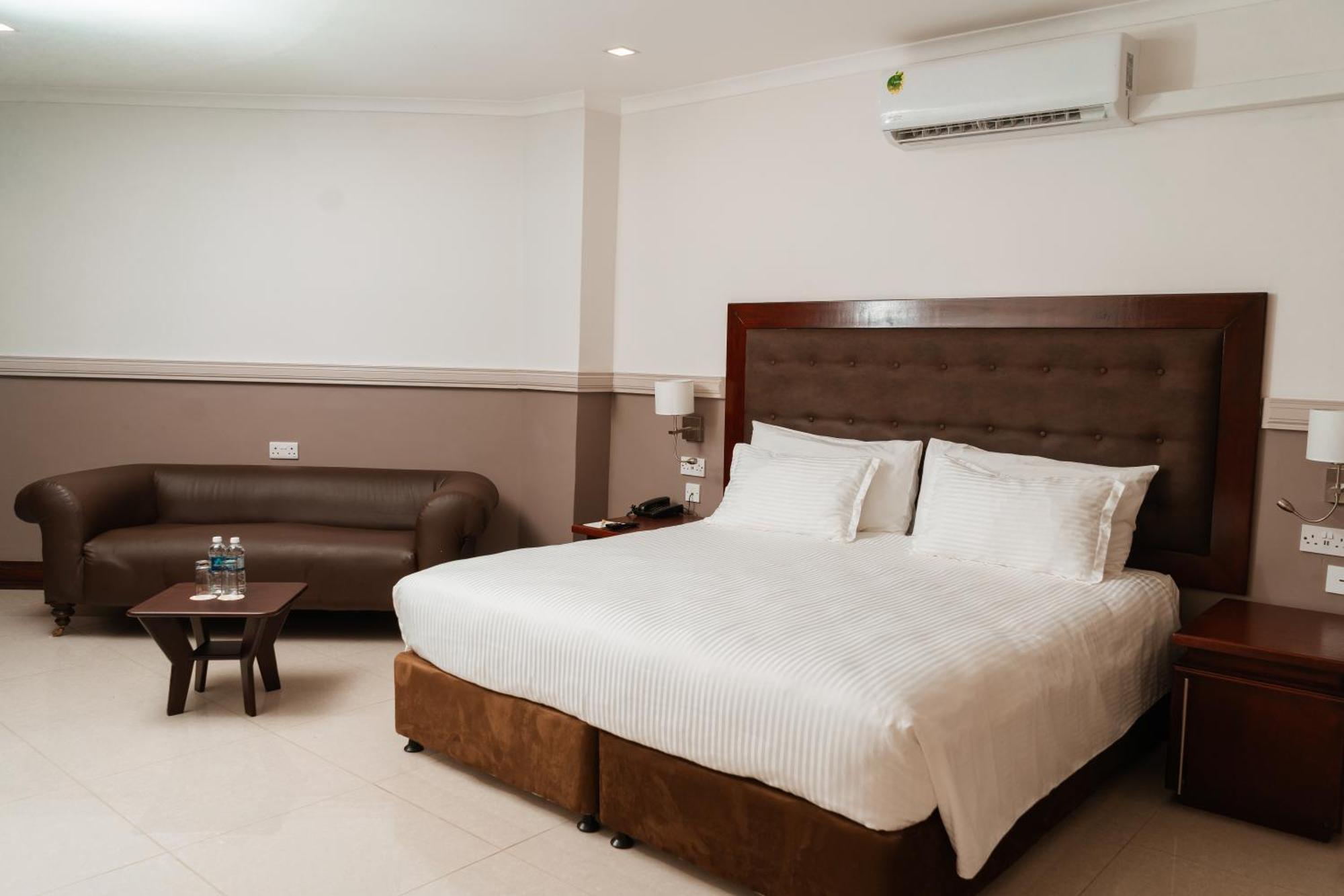 Great Zimbabwe Hotel Нианда Экстерьер фото