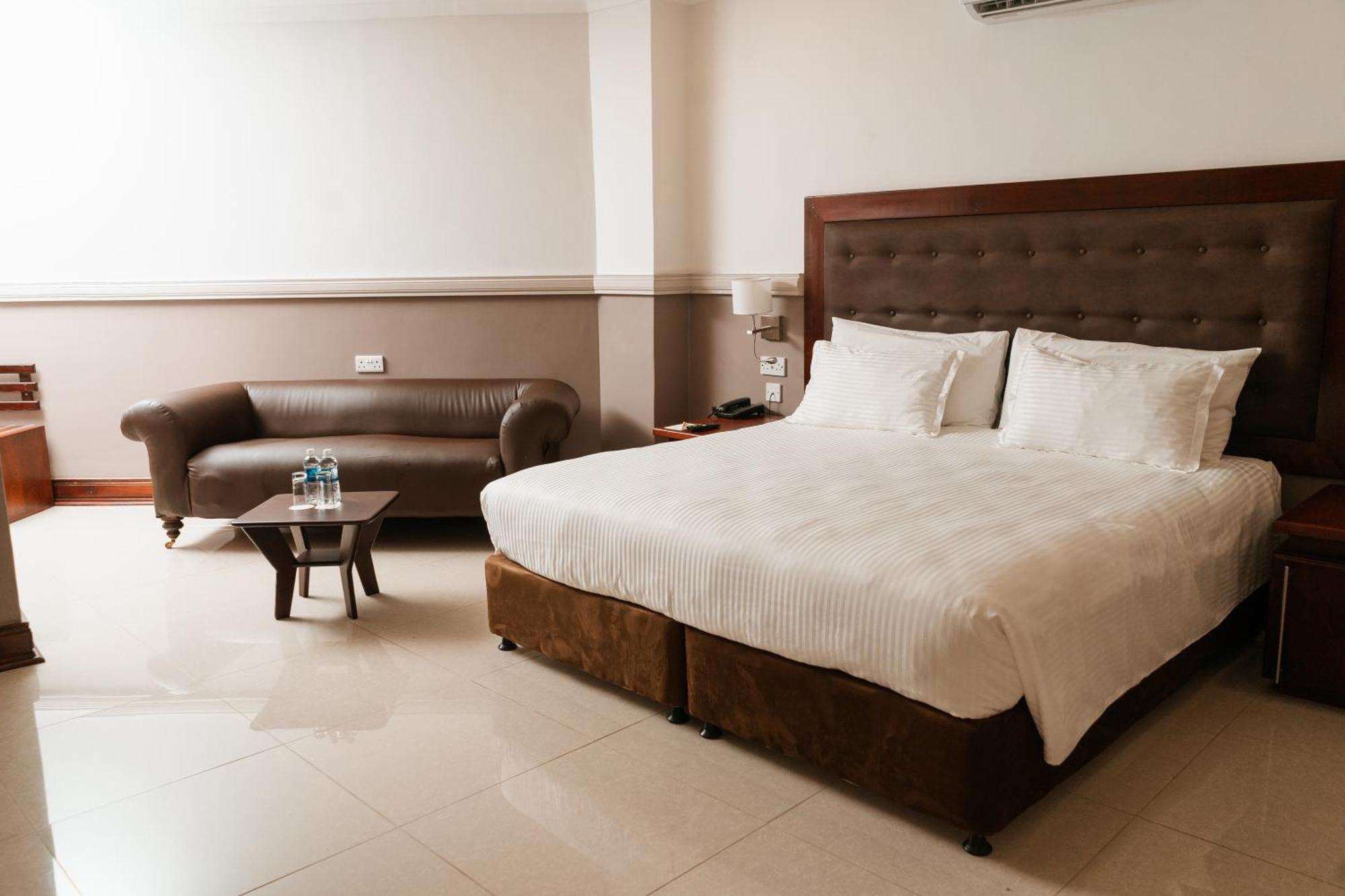 Great Zimbabwe Hotel Нианда Экстерьер фото